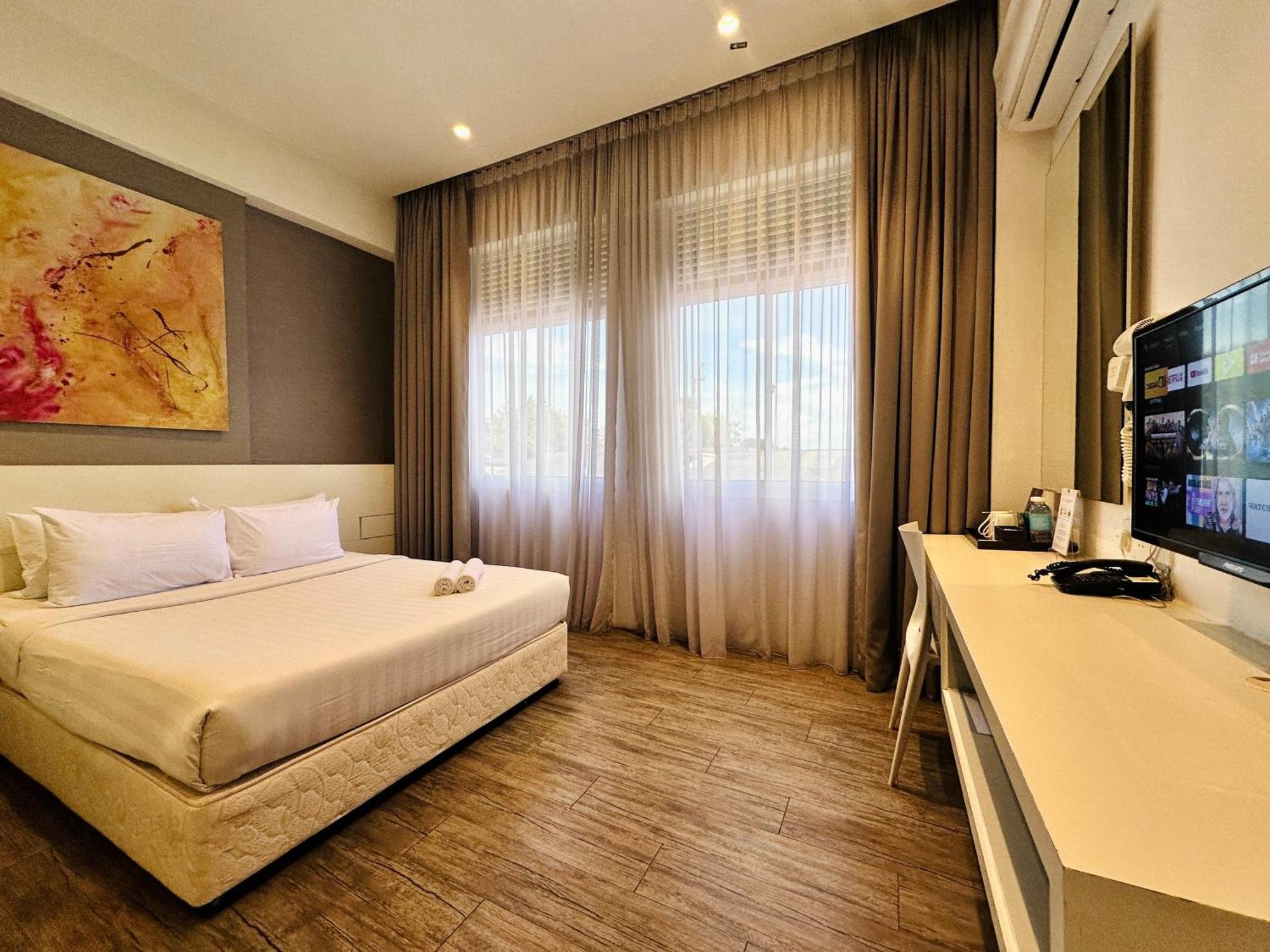 C Y C Heritage Hotel 3*